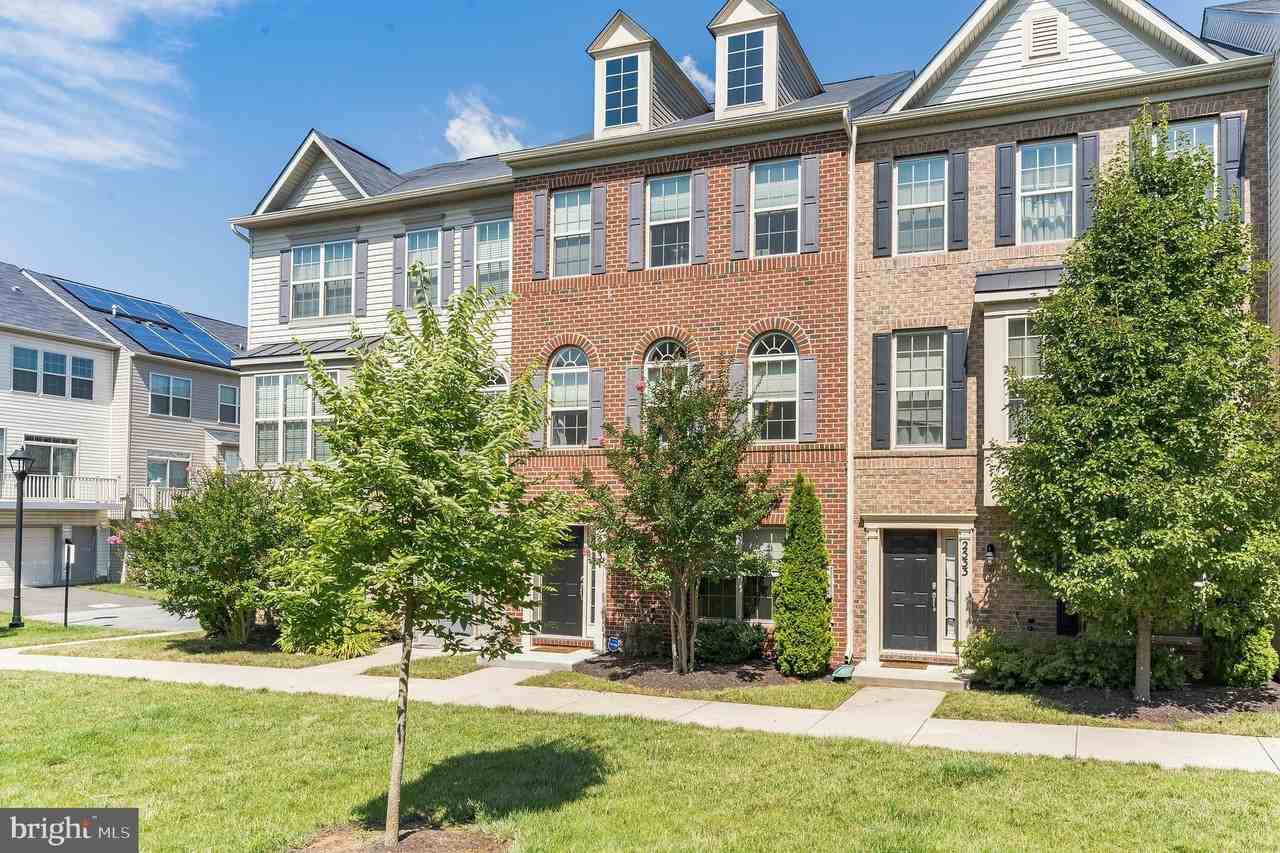 2531 Standifer Pl - Photo 3 of 37