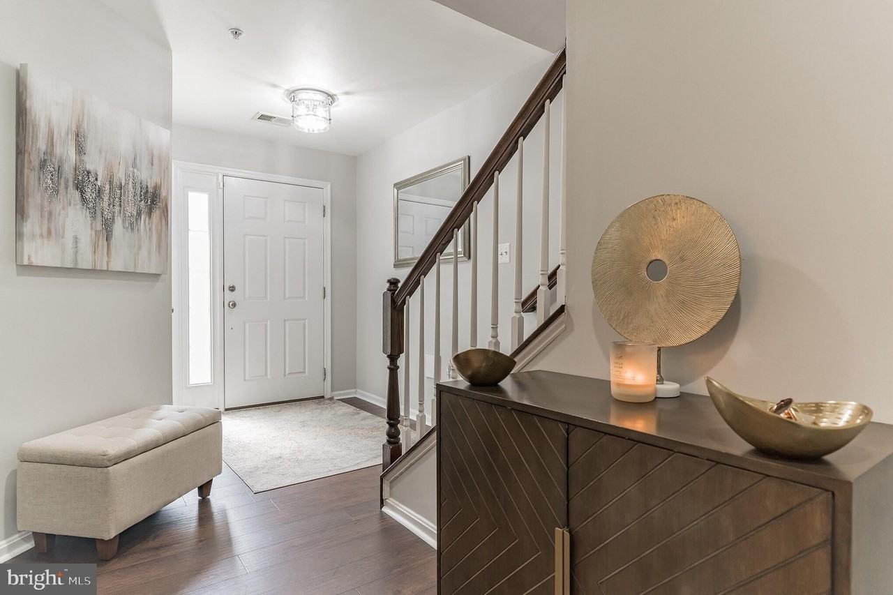 2531 Standifer Pl - Photo 5 of 37