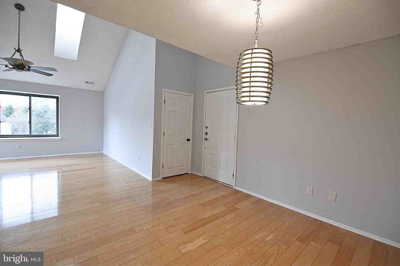 4914-C Dunbarton Rd - Photo 2 of 23