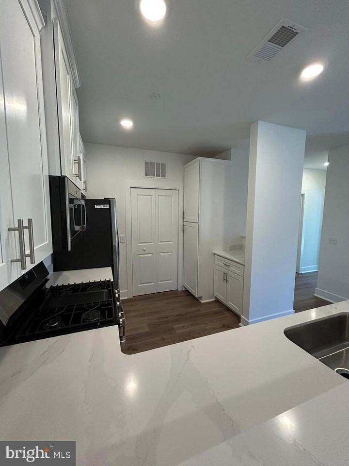 5202 Mary Ashby Way - Photo 2 of 16