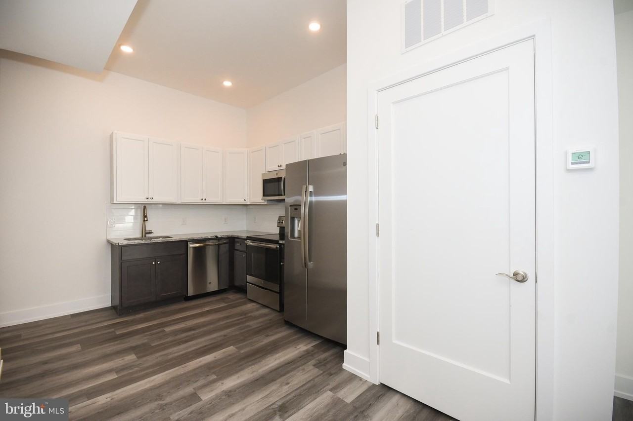 6164 Ridge Ave #203 - Photo 5 of 7