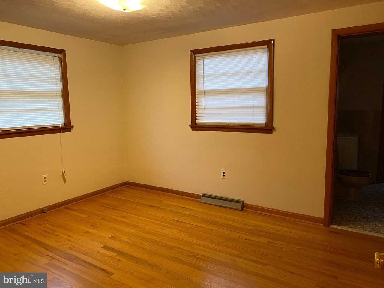 105 Fay St - Photo 7 of 18
