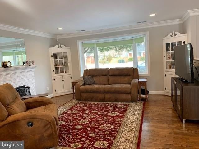 7413 Farnum St - Photo 6 of 30