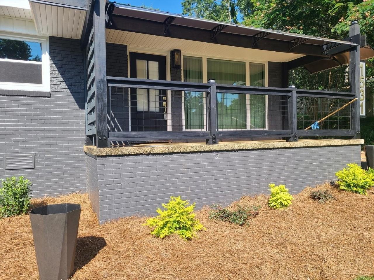 1531 Park Ln - Photo 4 of 16