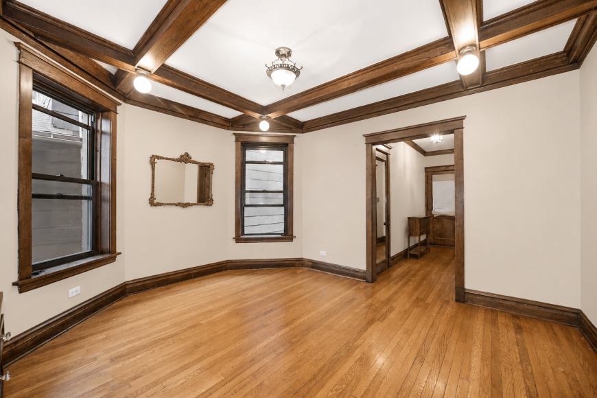 1449 W Hollywood Ave - Photo 4 of 10