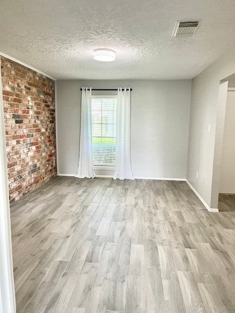 3918 Laura Leigh Dr - Photo 5 of 36