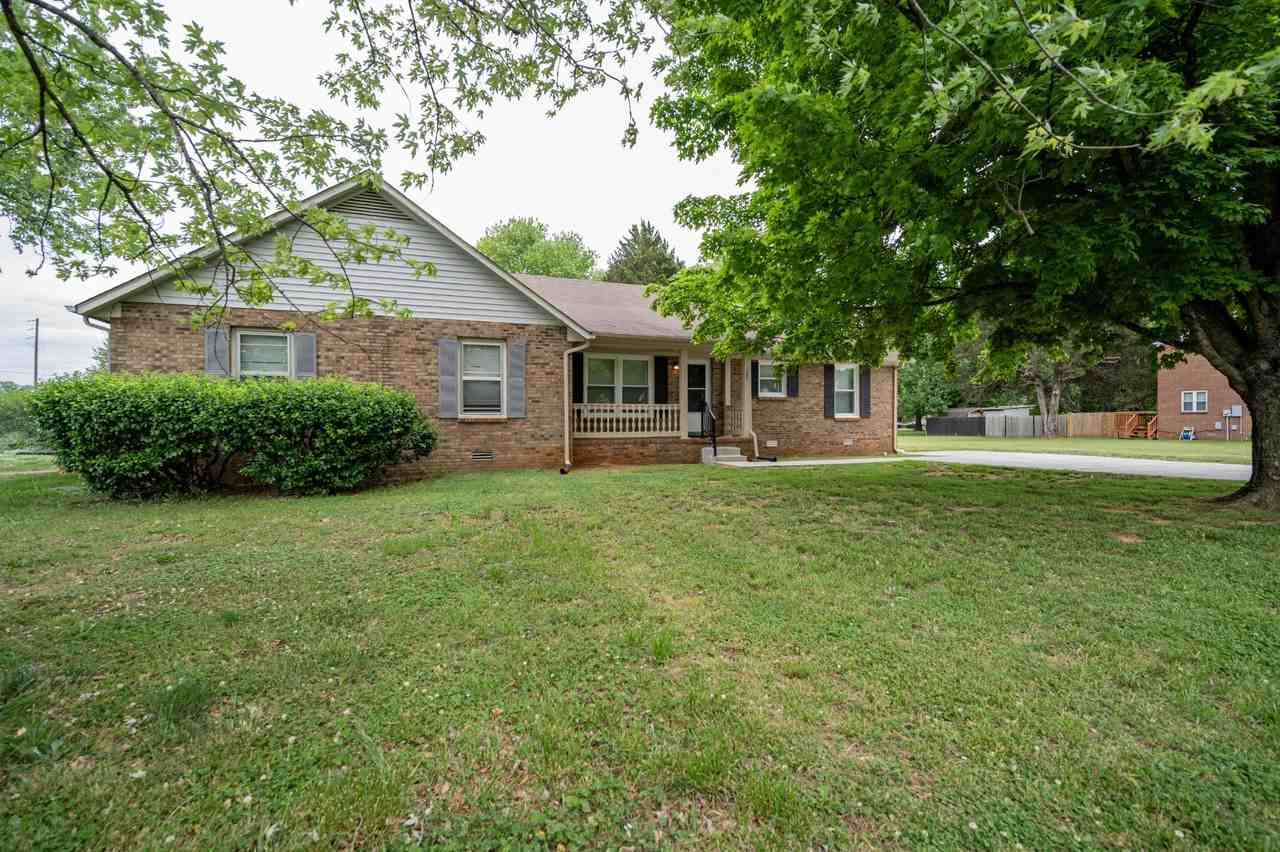 2594 Exeter Dr - Photo 6 of 27