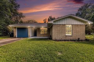 featured image of 1026 W Lobitt St