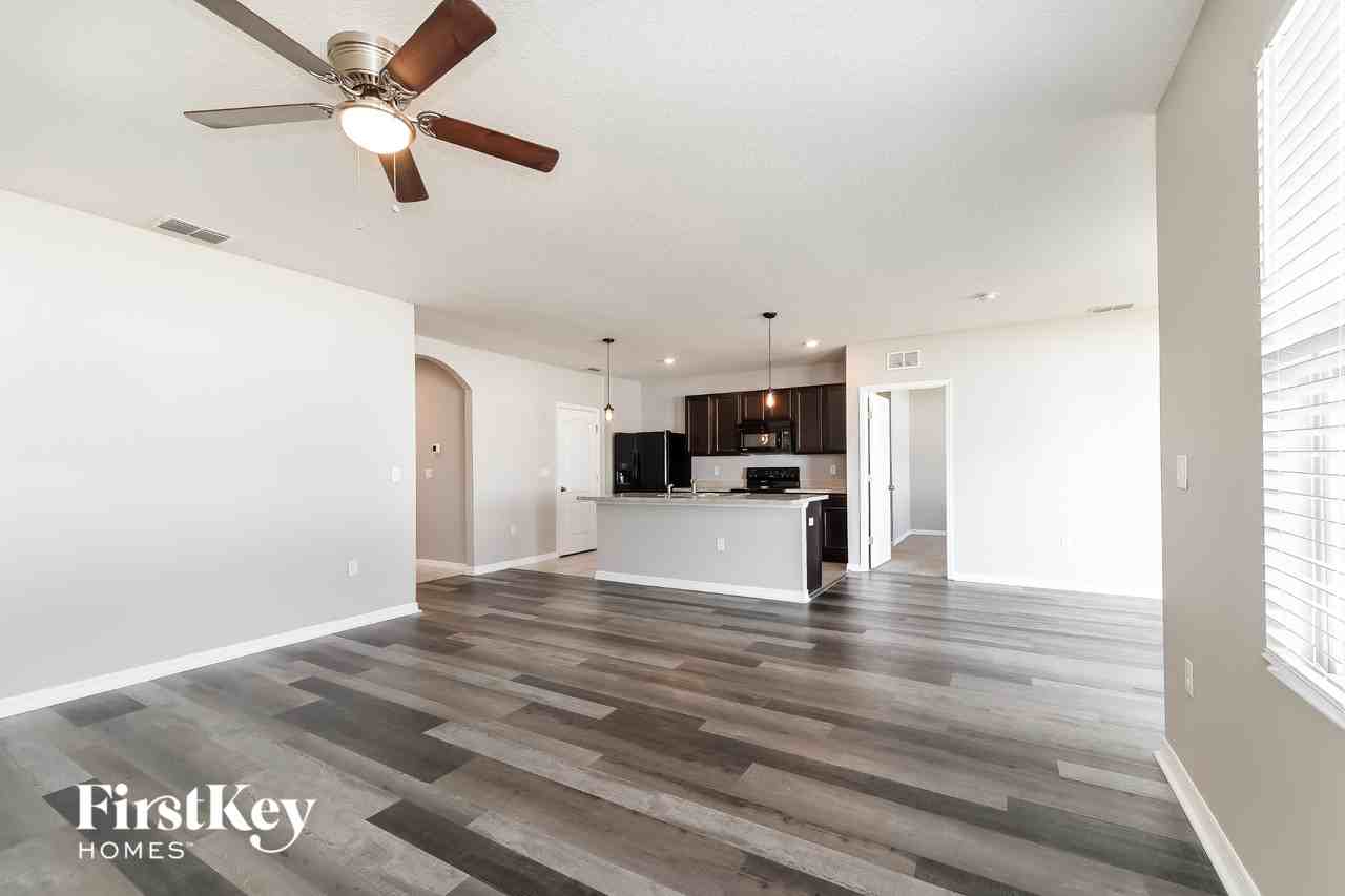 3188 Royal Tern Dr - Photo 3 of 15
