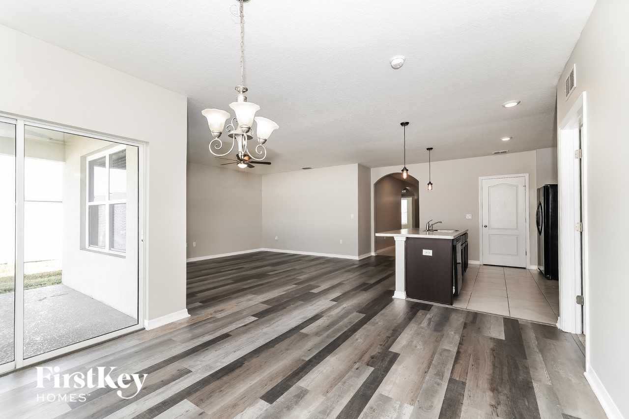 3188 Royal Tern Dr - Photo 4 of 15