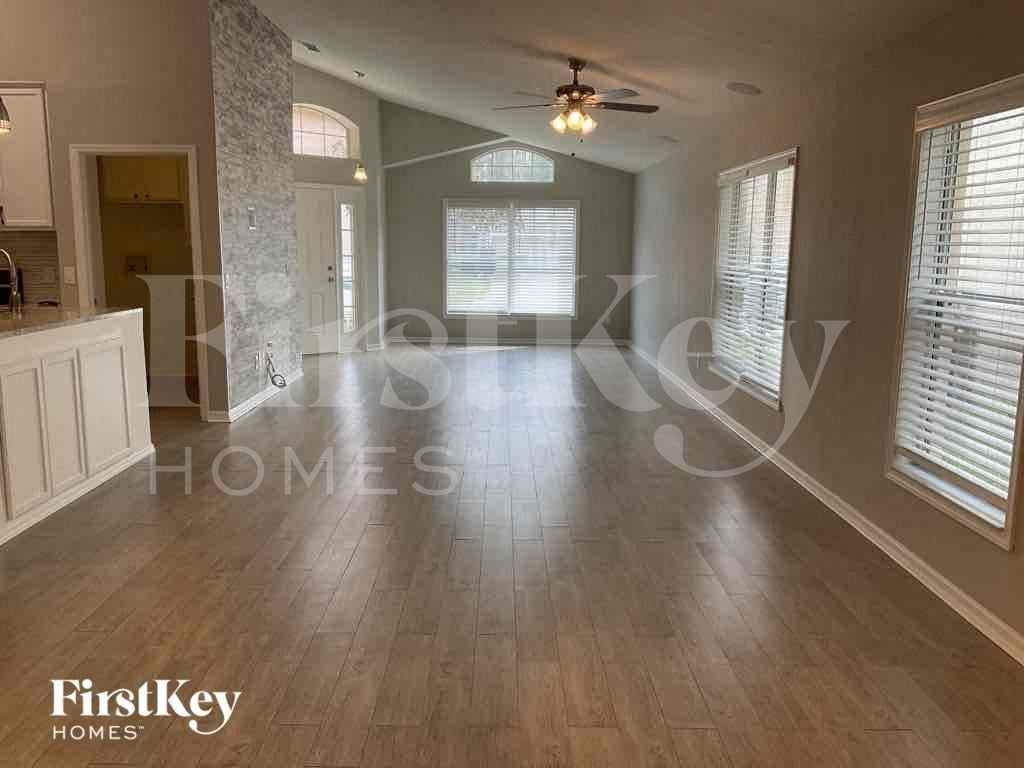 14140 Sapphire Bay Cir - Photo 6 of 18