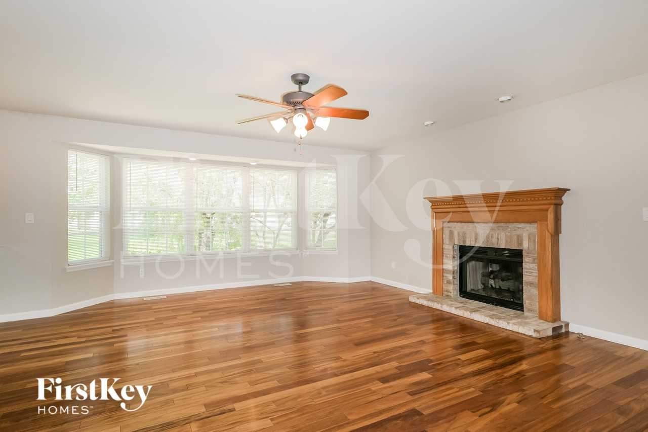 259 Hickory Wood Dr - Photo 3 of 16