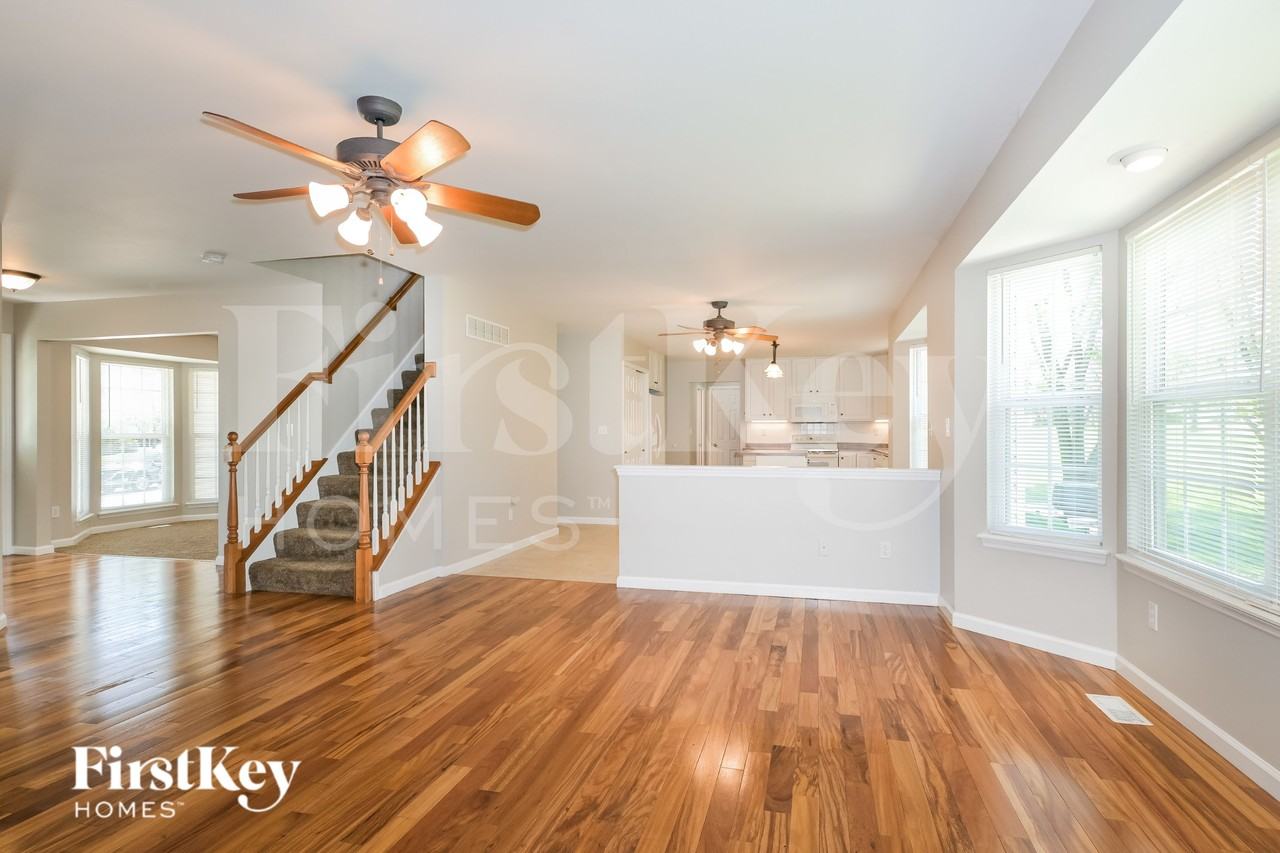 259 Hickory Wood Dr - Photo 4 of 16