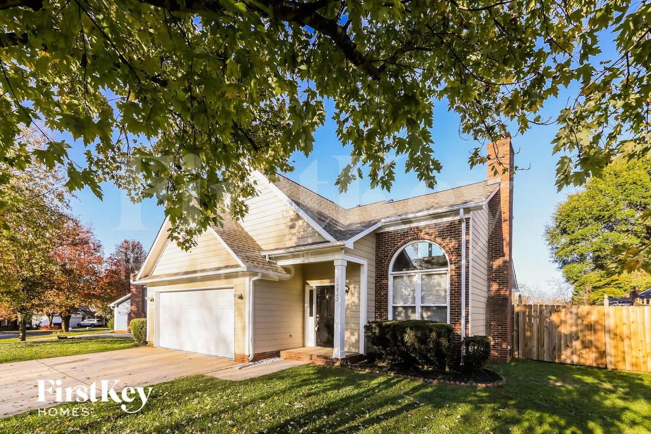 14823 Forest Mist Way - Photo 2 of 15