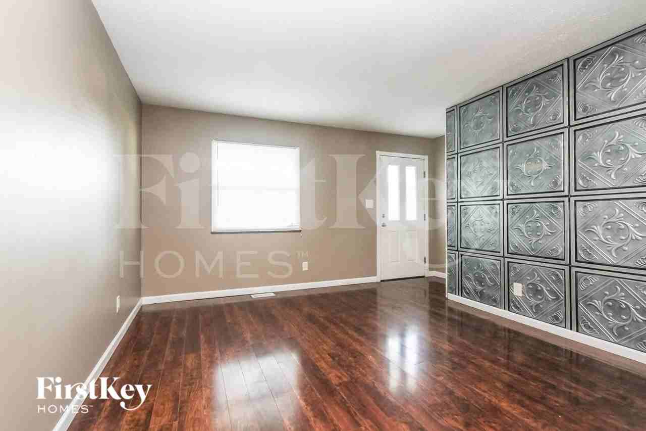 5439 Durango Ct - Photo 3 of 18