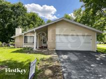 3710 Woodman Dr - Photo 1 of 1