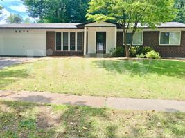 featured image of 2275 Glenoro Dr