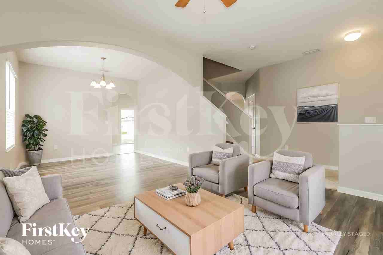 10614 Shady Branch Dr - Photo 5 of 21