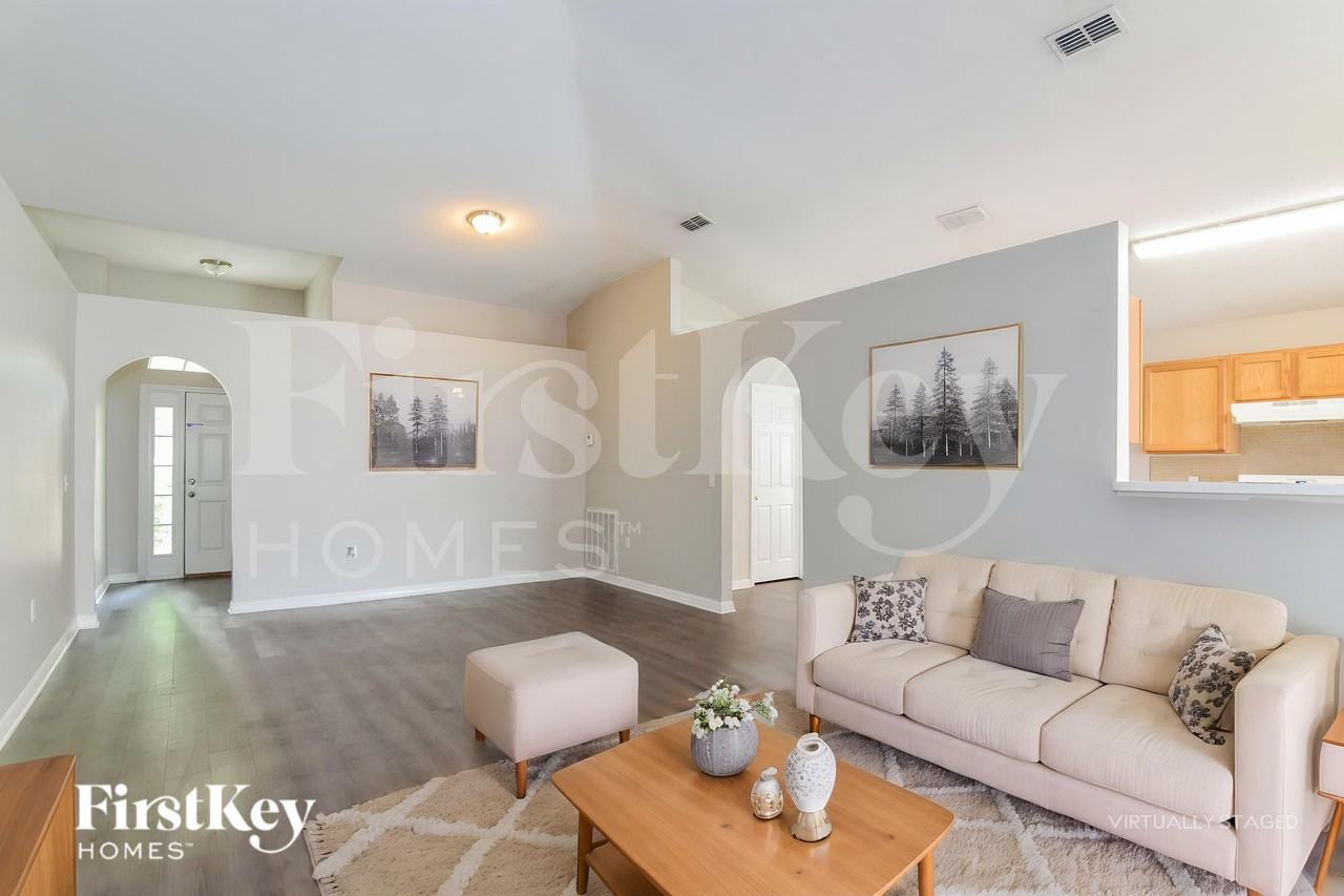 10409 River Bream Dr - Photo 5 of 20
