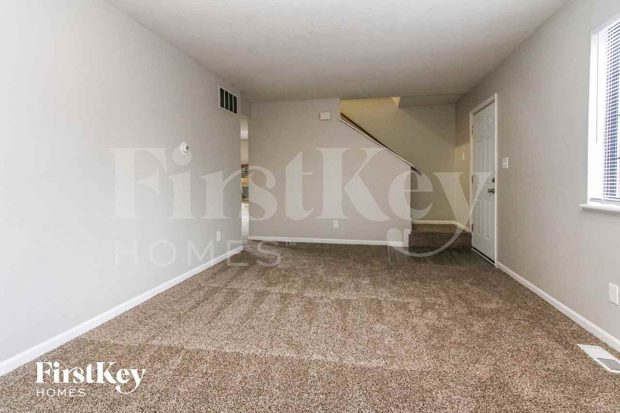 104 Meadow Creek South Dr - Photo 2 of 15