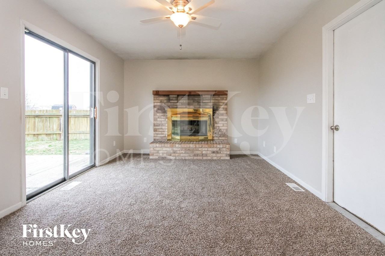 104 Meadow Creek South Dr - Photo 6 of 15