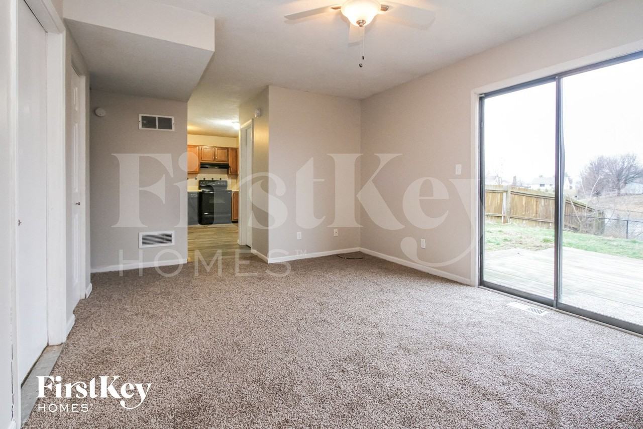 104 Meadow Creek South Dr - Photo 7 of 15
