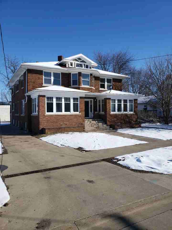 343 E Water St #1 - Photo 2 of 12