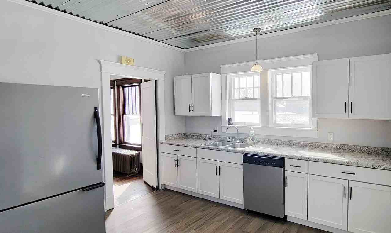 343 E Water St #1 - Photo 4 of 12