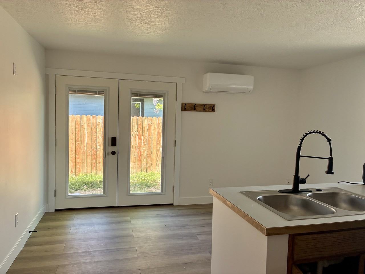 4813 W Irving St #4815 - Photo 3 of 15