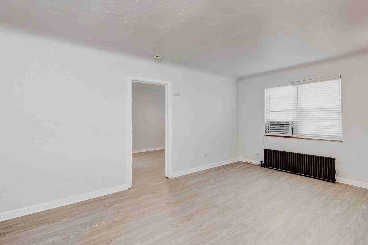 1120 S Logan St #1 - Photo 3 of 8