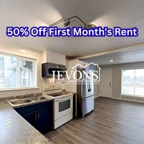 3303 S Ainsworth Ave - Photo 1 of 1