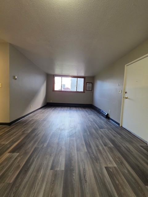 1627 7th St N #4 - Photo 5 of 18