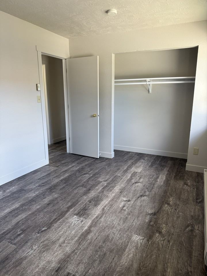 415 S Robert St #8 - Photo 5 of 7