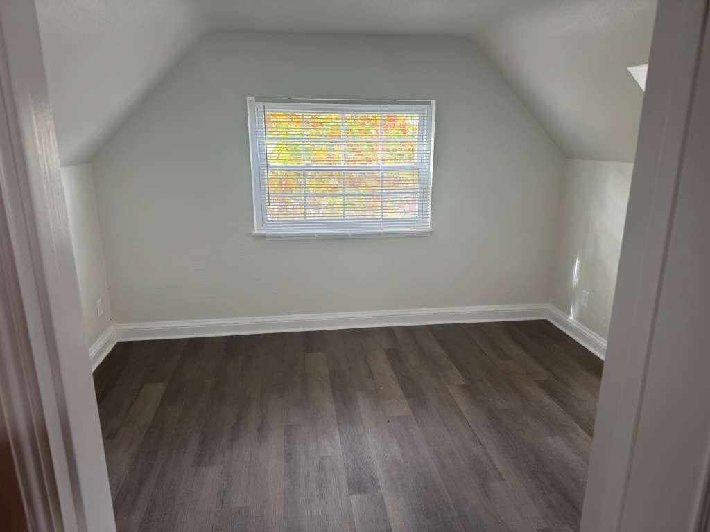 617 Montrose Dr #617 - Photo 7 of 11