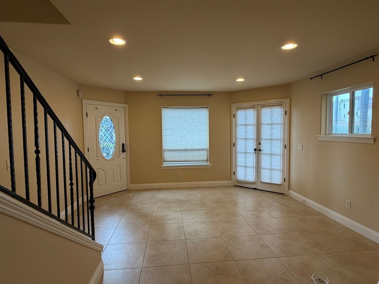 211 Windward Way - Photo 5 of 25