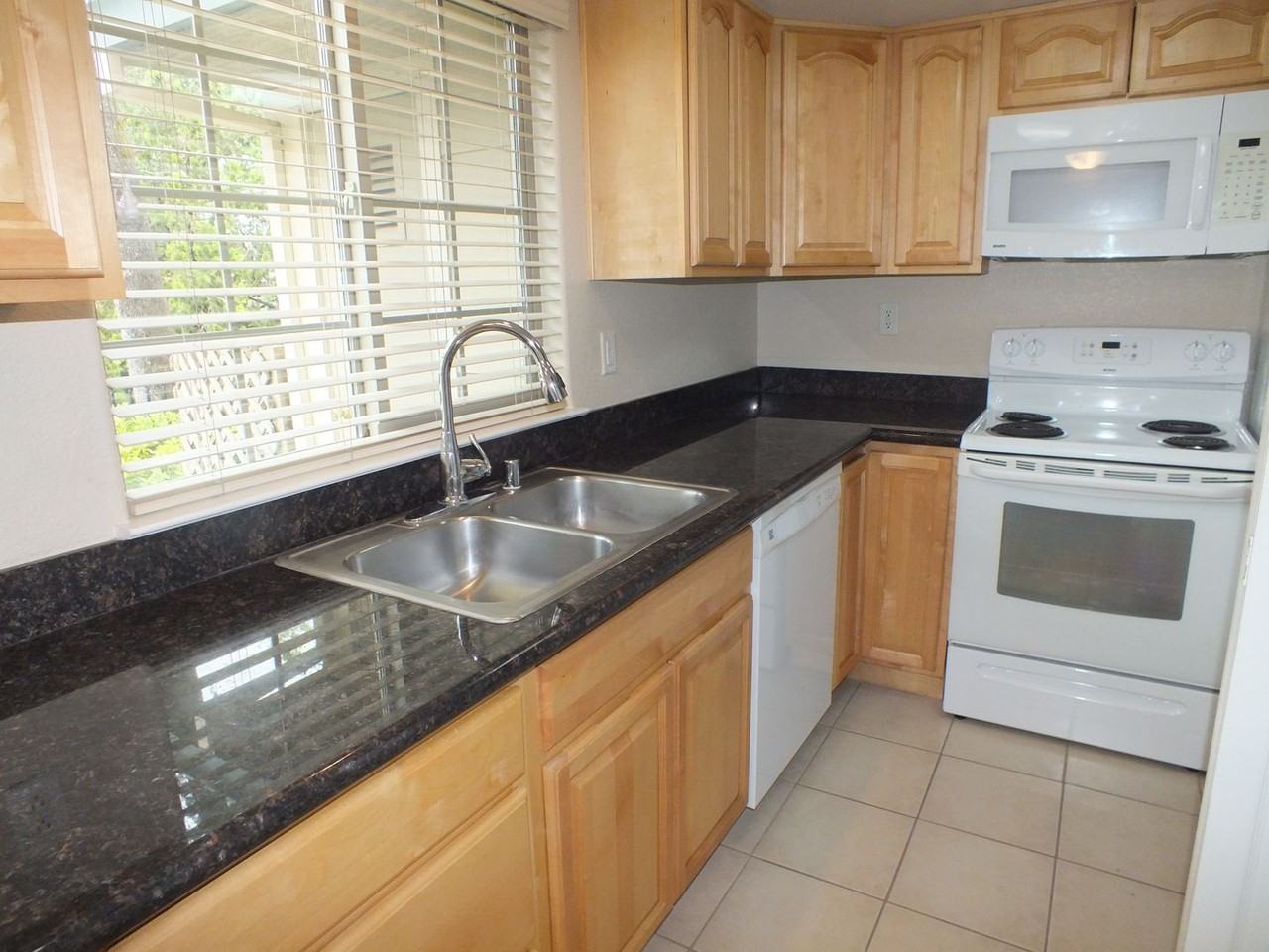 3958 Lancelot Ct #D3 - Photo 4 of 11