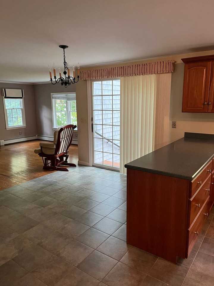8 Bottom Ln - Photo 3 of 38