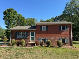 featured image of 1020 Village Cir