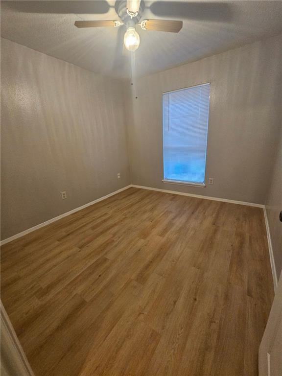 4023 Oak Bay Dr #I - Photo 4 of 9
