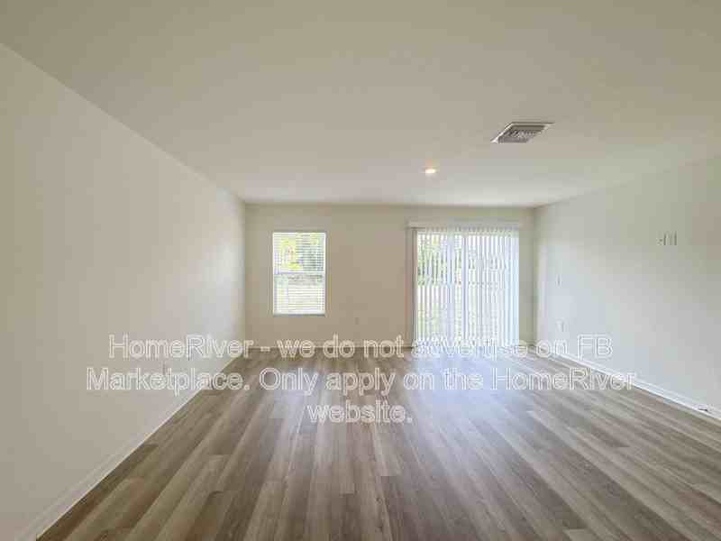 822 Sw 2nd St - Photo 2 of 23