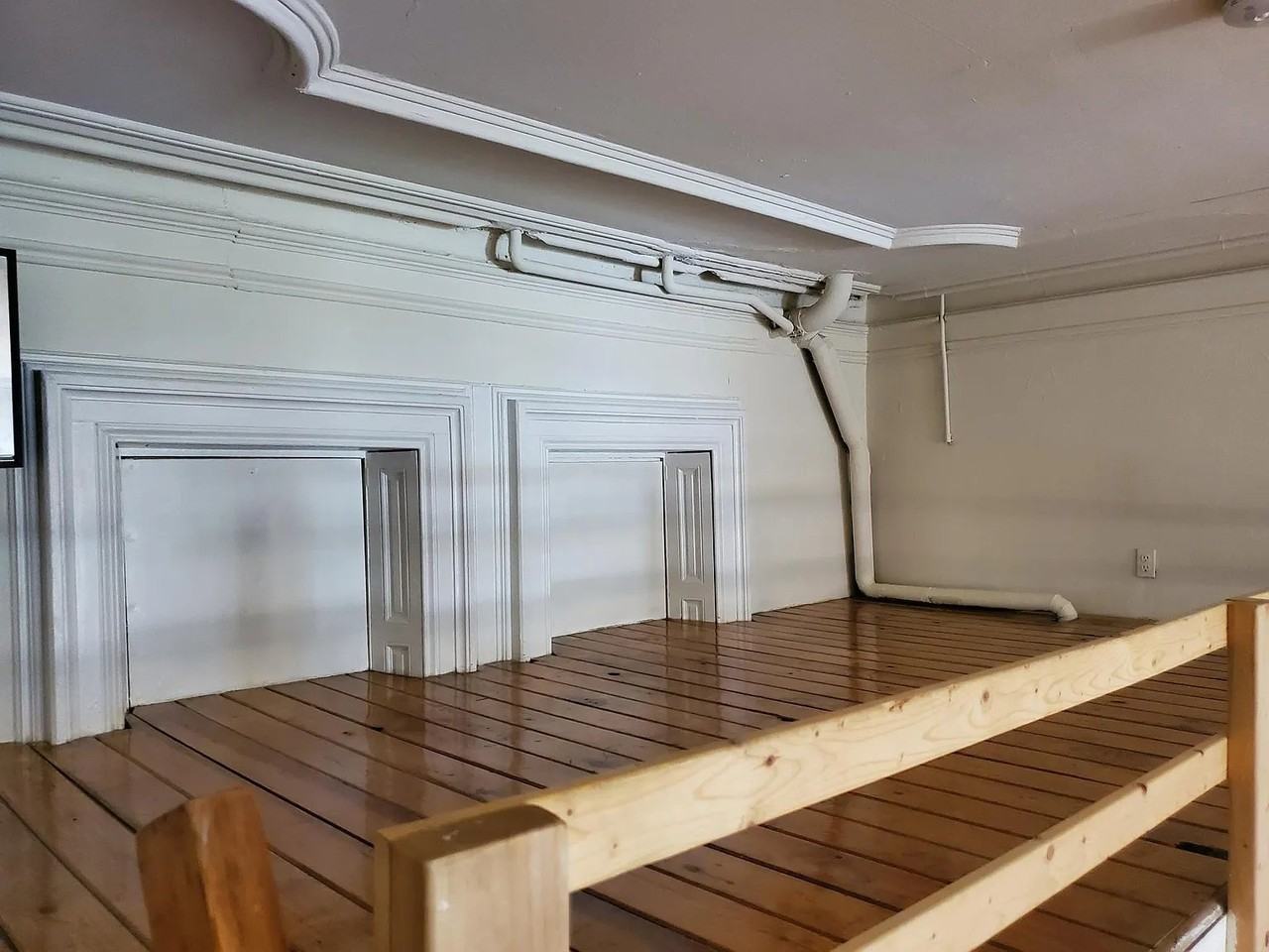 4112 Spruce St - Photo 3 of 13