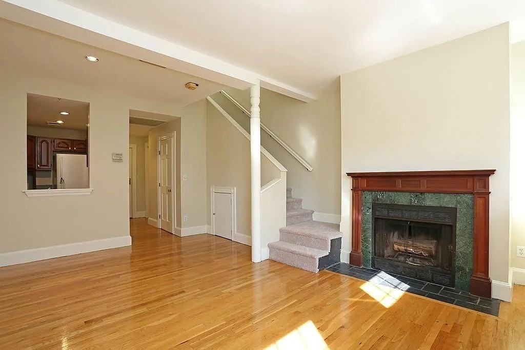 120 Norway St - Photo 4 of 6