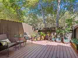 featured image of 345 Kellogg Way