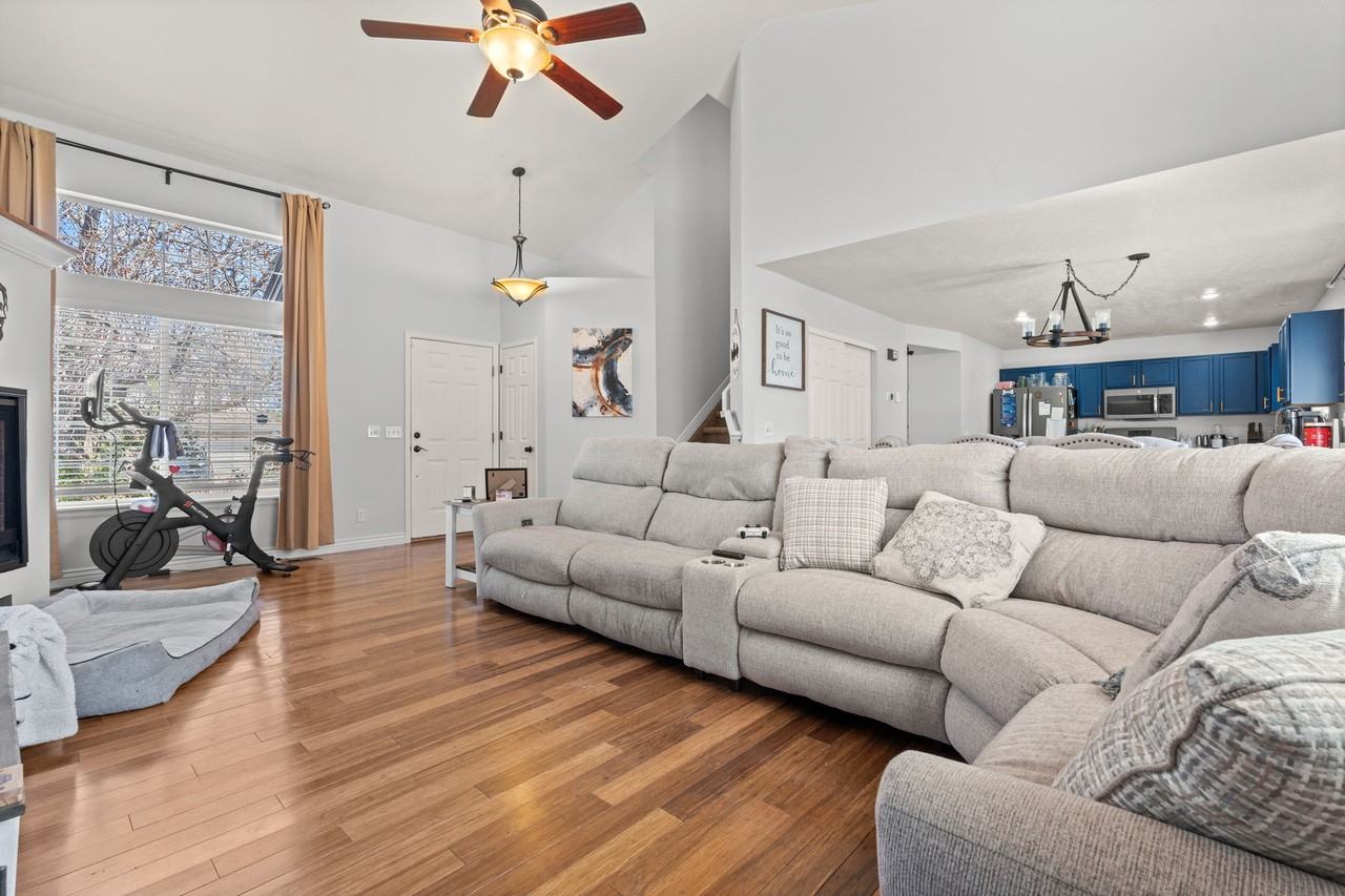 255 Ponderosa St #NA - Photo 7 of 37