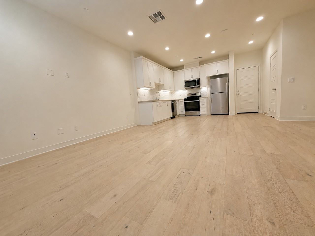 4036 E Peony Paseo #9 - Photo 5 of 26