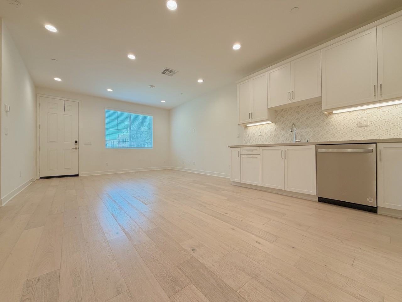 4036 E Peony Paseo #9 - Photo 6 of 26