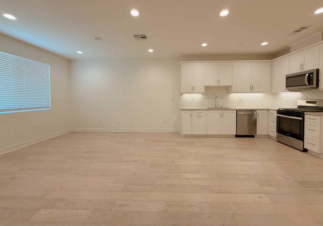 4036 E Peony Paseo #9 - Photo 7 of 26