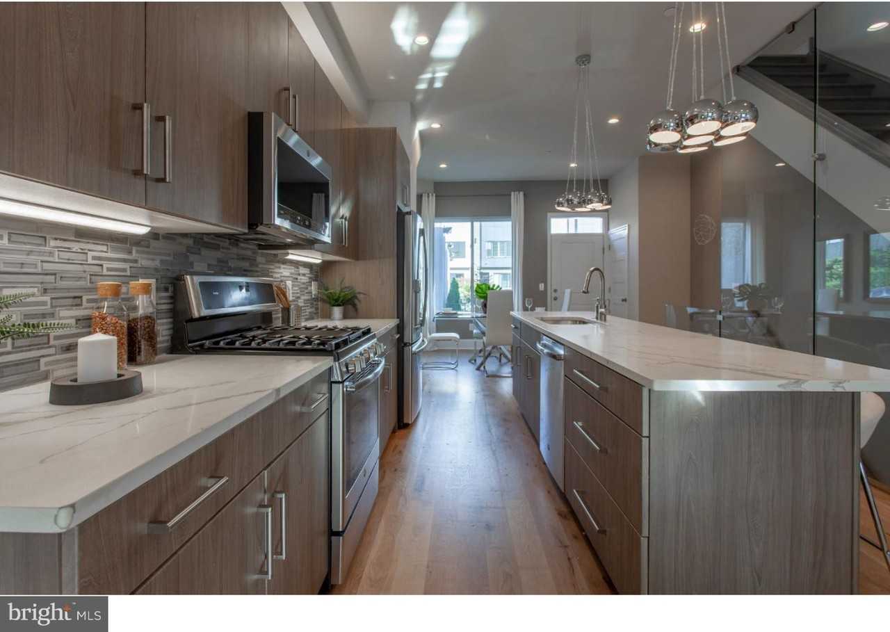 1026 Hyde St #NA - Photo 7 of 19