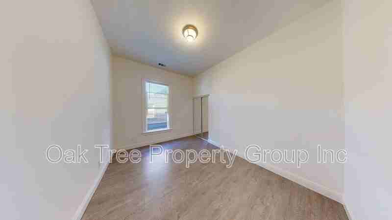 2317 Martin Luther King Jr Way - Photo 6 of 14
