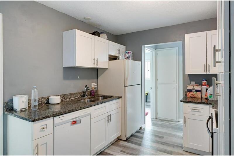 1659 10th Ave #3 - Photo 3 of 10